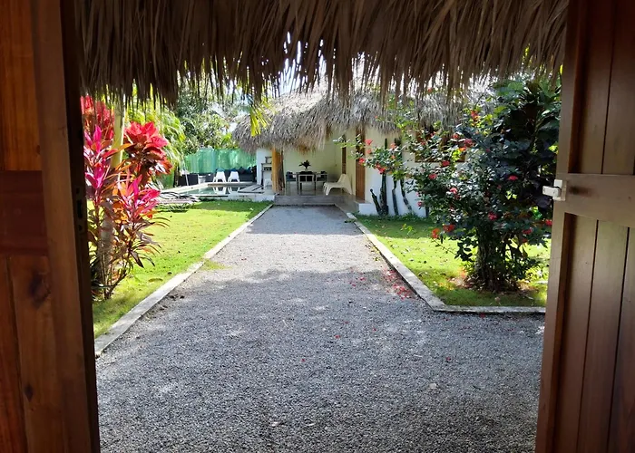 Nomadas 5 Bdrs With Private Pool 2Nd Line To Beach